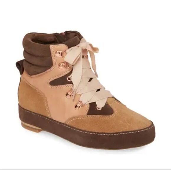 NWOB Kelsi Dagger Brooklyn Mari Hiker Boots - Picture 1 of 8